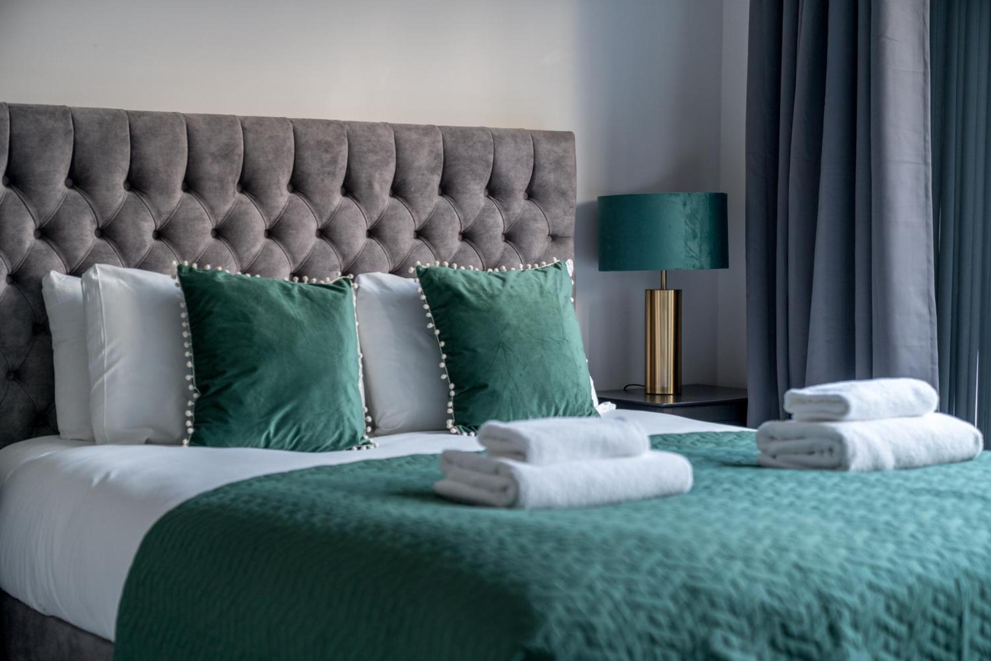 Boutique Lux London Apartments-Free Parking Totteridge Exterior photo