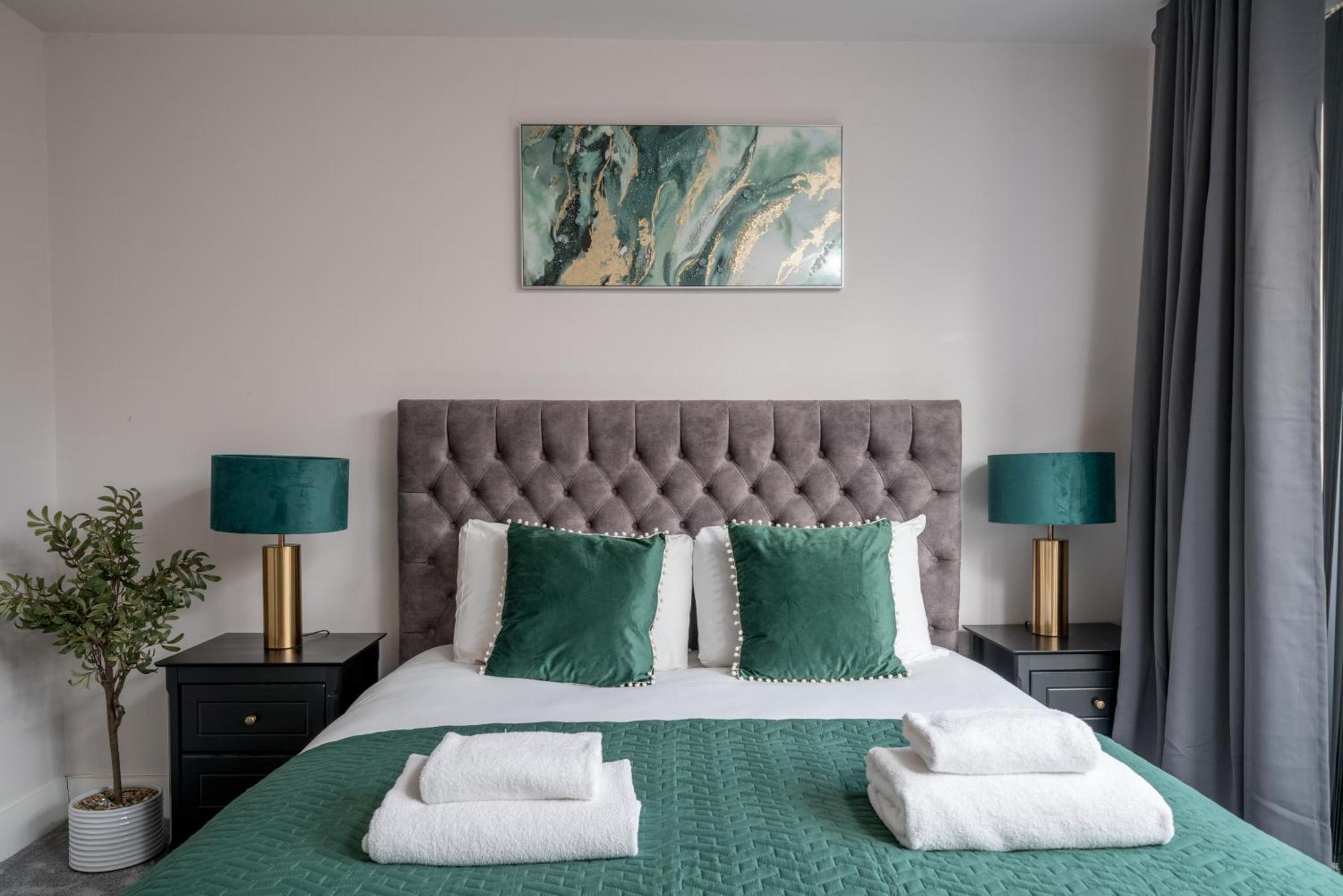 Boutique Lux London Apartments-Free Parking Totteridge Exterior photo